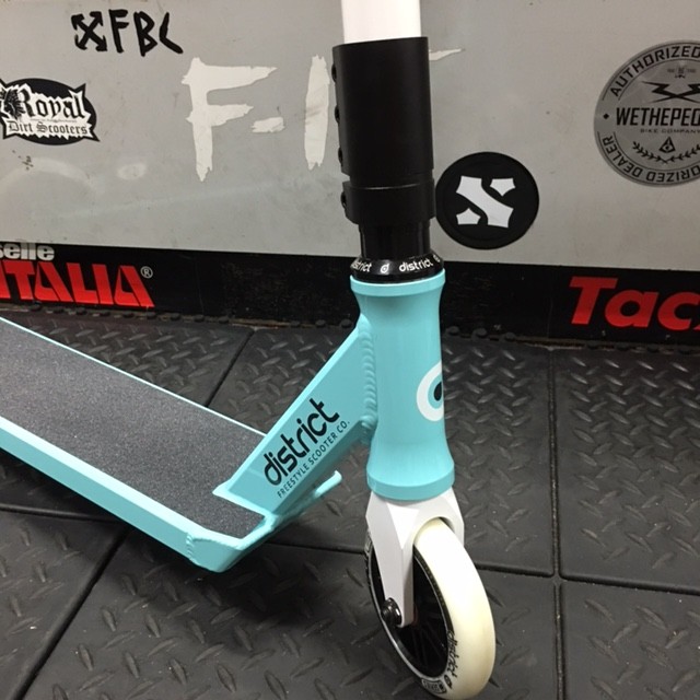 District SCS Series C050 Complete Scooter