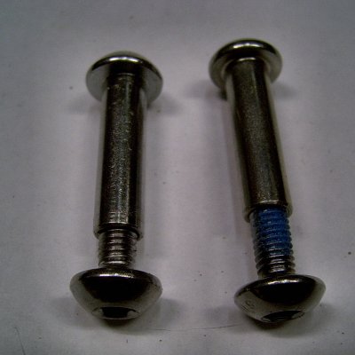 Razor Pro Front Axle bolt